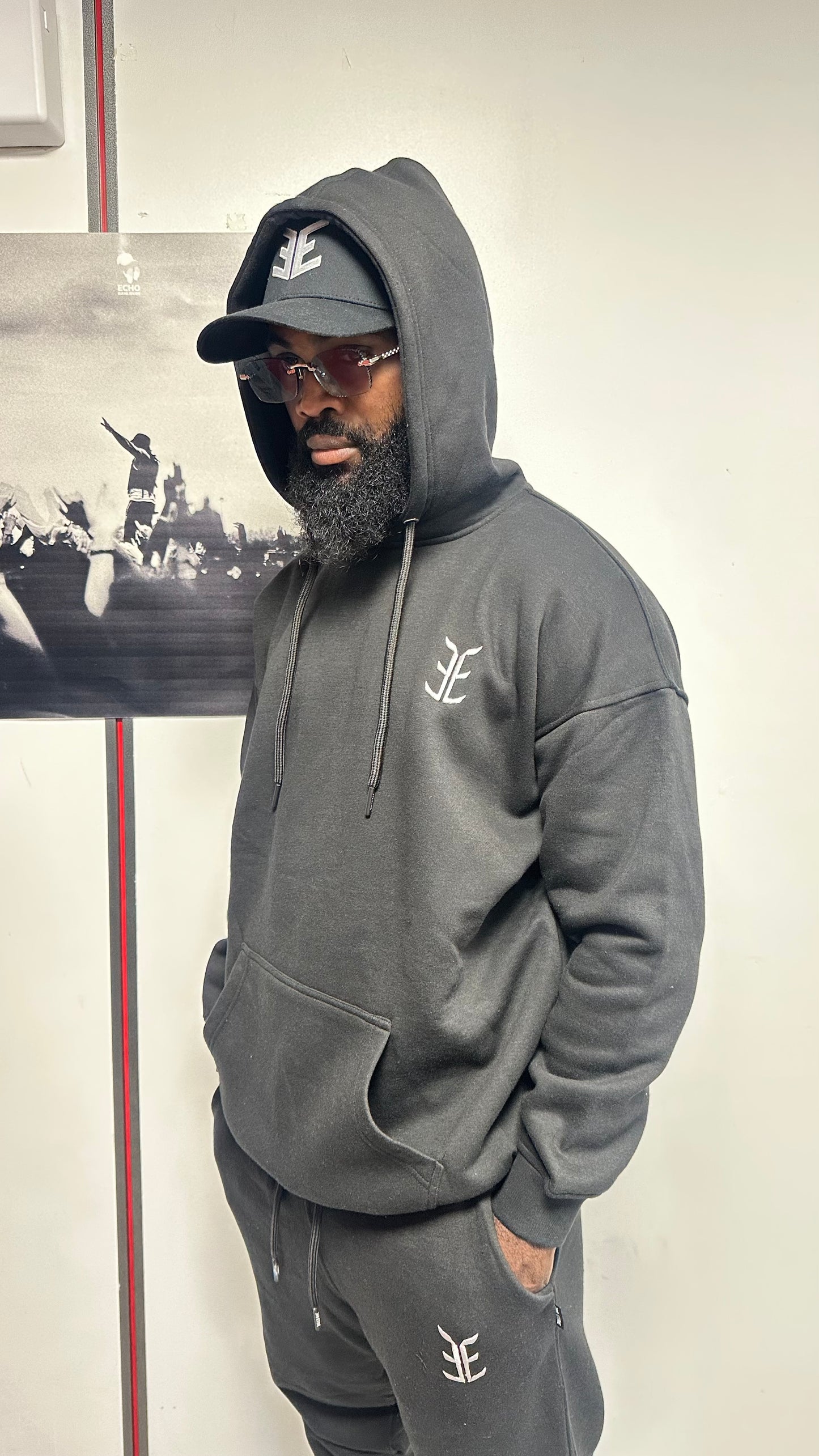 Jogging pants with logo